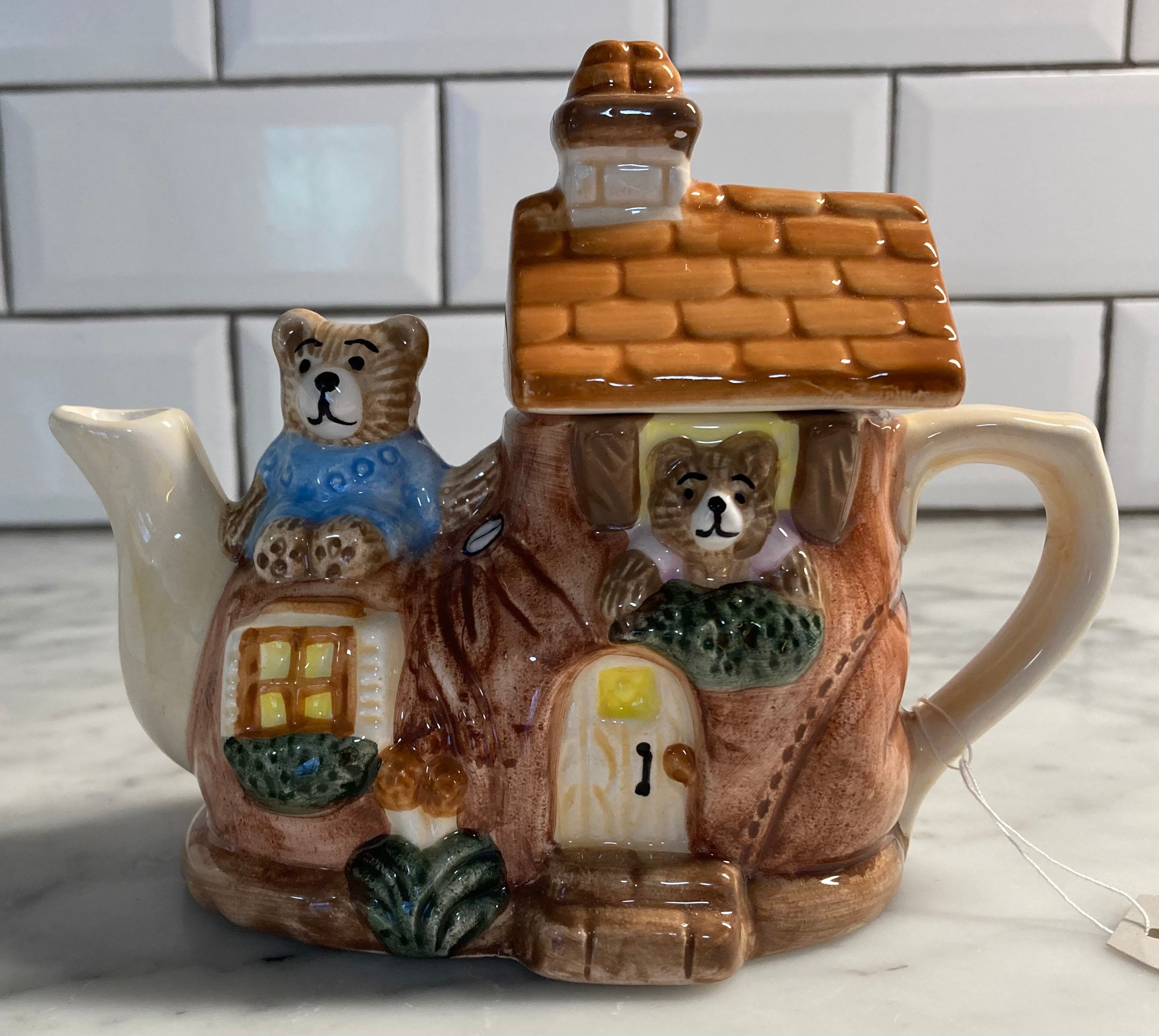 Tiny Teapot