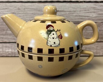 Snowman Teapot and Cup