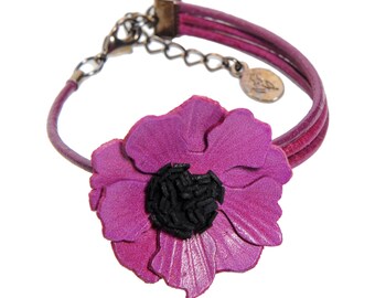 Full grain calfskin leather anemone bracelet shifted asymmetrical