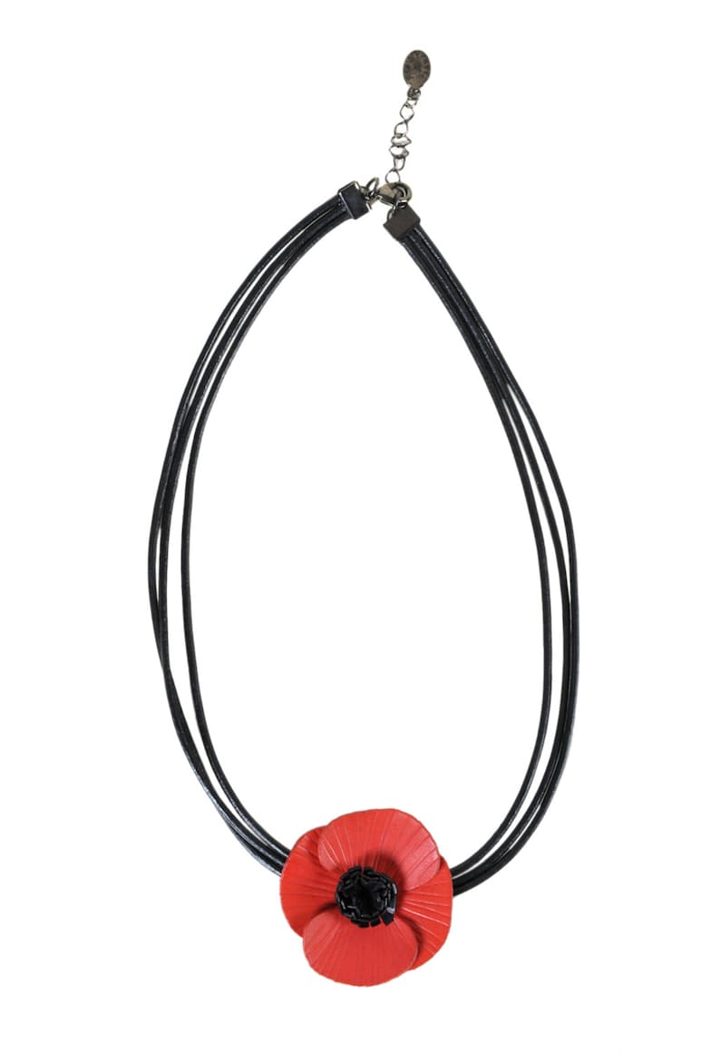Flower necklace poppy in bloom on 3 cords leather cowhide leather