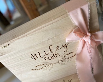 Engraved Wooden Box, Baby Name Box, Baby Shower Gift Box, Baby Keepsake Box, Personalized Baby Box, Personalized Keepsake Box