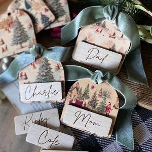 Stocking Name Tag, Family Name Ornament, Holiday Ornament,Christmas Gift Tag,Name Ornament, Personalized Ornament,Vintage Christmas Stocking