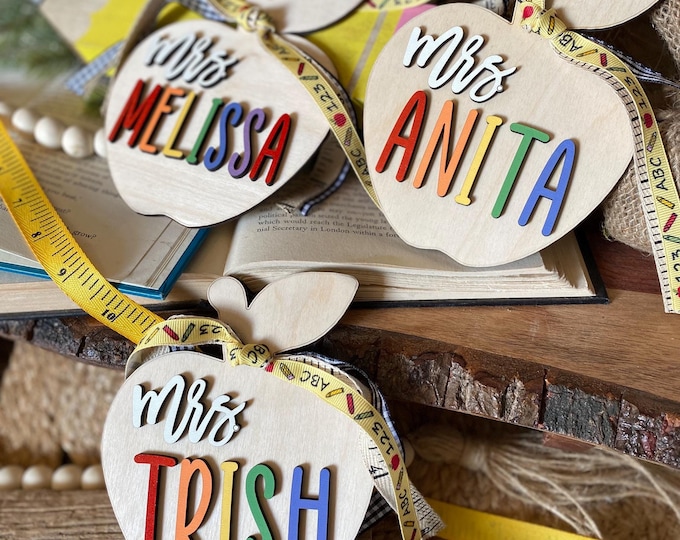Teacher Apple Name Tag + Ornament