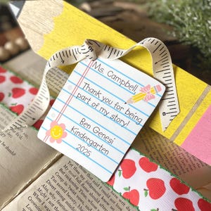 Teacher Appreciation Gift, Teacher Gifts, Teacher Christmas Gifts, Teacher Ornament, Teacher Bookmark, Gift for Teacher, Gift from Students
