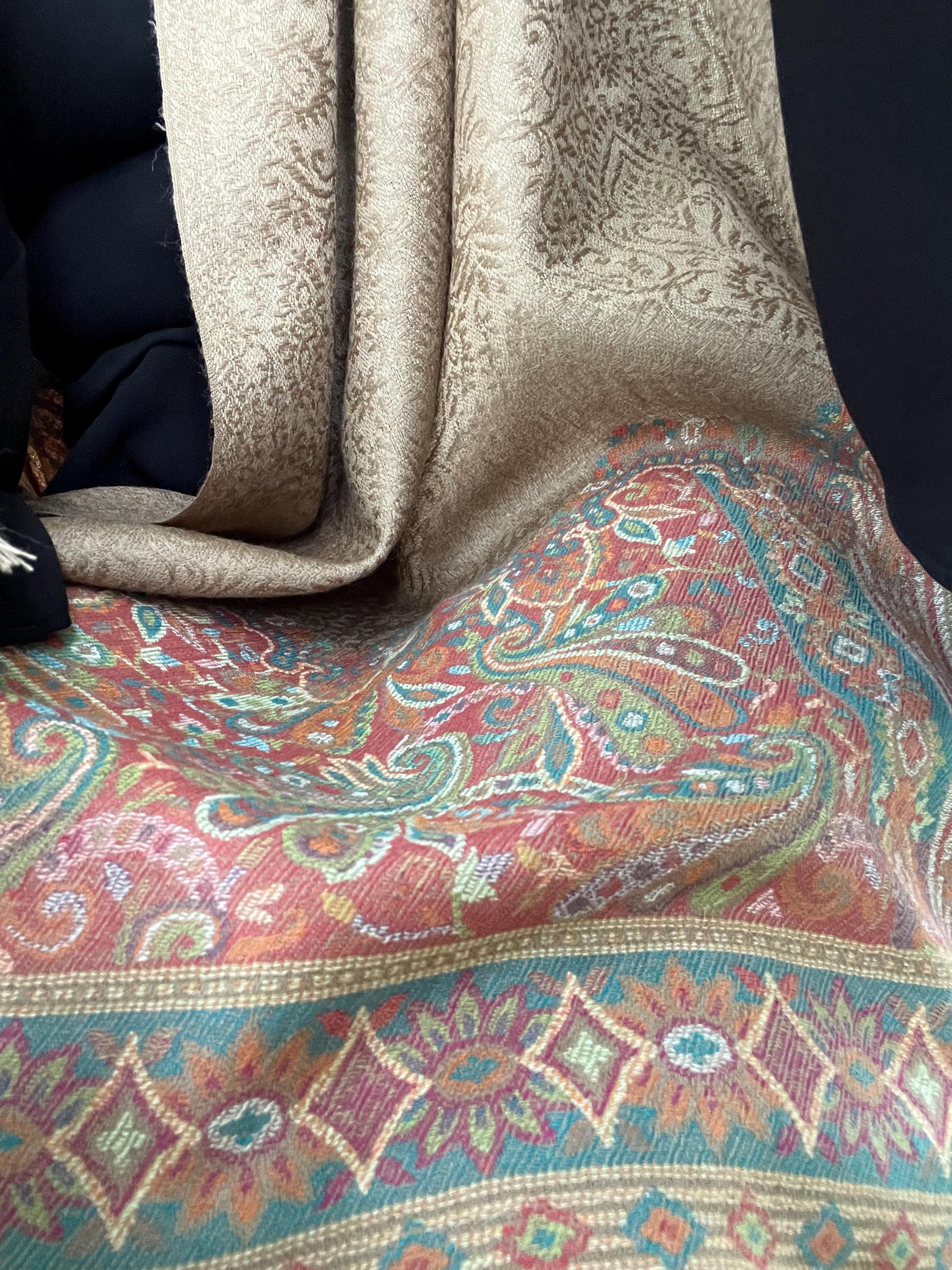 小物 argue SQUARE WOOL GAUZE STOLE/BEIGE Beige Wool and Silk Gauze Pocket Square - Proper Cloth