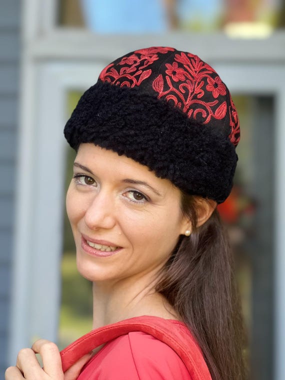 Black Floral Embroidered Suede Hat: Lambswool Trim - Etsy display picture 2