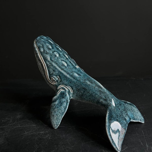 Adorable figurine en céramique de baleine à bosse – Cadeau parfait pour les amoureux de l'océan