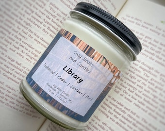 Library, Book Inspired Candle, Book Scent ,Book Lover Candle, Gift for reader, Literary Gift, Librarian Gift, Bookish Decor, Old Books, Soy