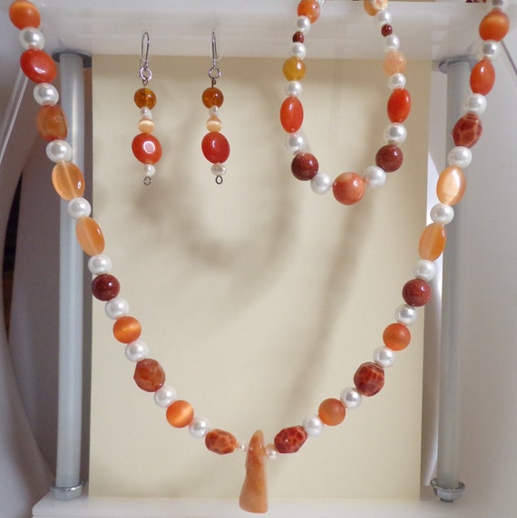 Creamsical Shades of Orange and White 3 pc jewelry suite