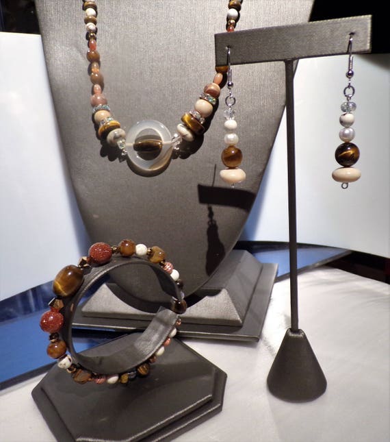Tigers eye Galore