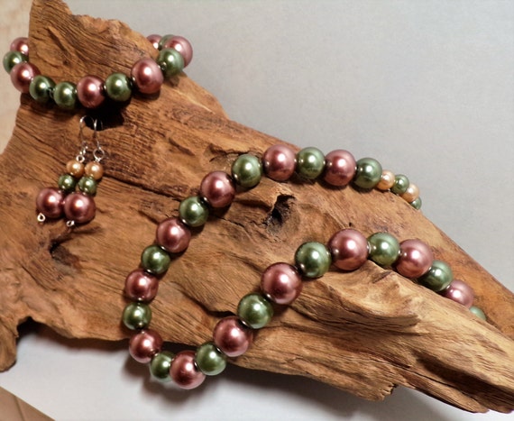 Mauve And Pine Tree Green Jewelry Suite (unconventional And Gorgeous)