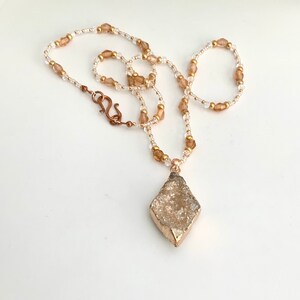 Diamond Geode Chrystal Glass Rose Gold Beaded Necklace