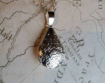 Silver Locket, Drop Locket, Tear Drop Pendant, Floral Locket, Floral Pendant, Engraved Locket, Tear Drop