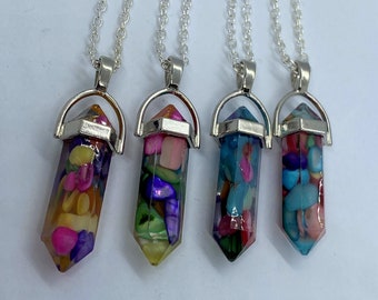 Point Pendants, Rainbow Necklaces, Crystal Point, Colourful Necklaces, Resin Pendants, Gravel Pendants,