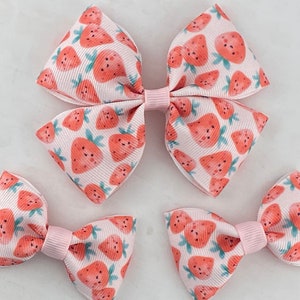 Strawberry Hair Bow, Strawberry Bow, Girl Hair Bow, Toddler Hair Bow, Baby Bow, Baby Headband, Strawberry Pigtail, Strawberry Hair Tie