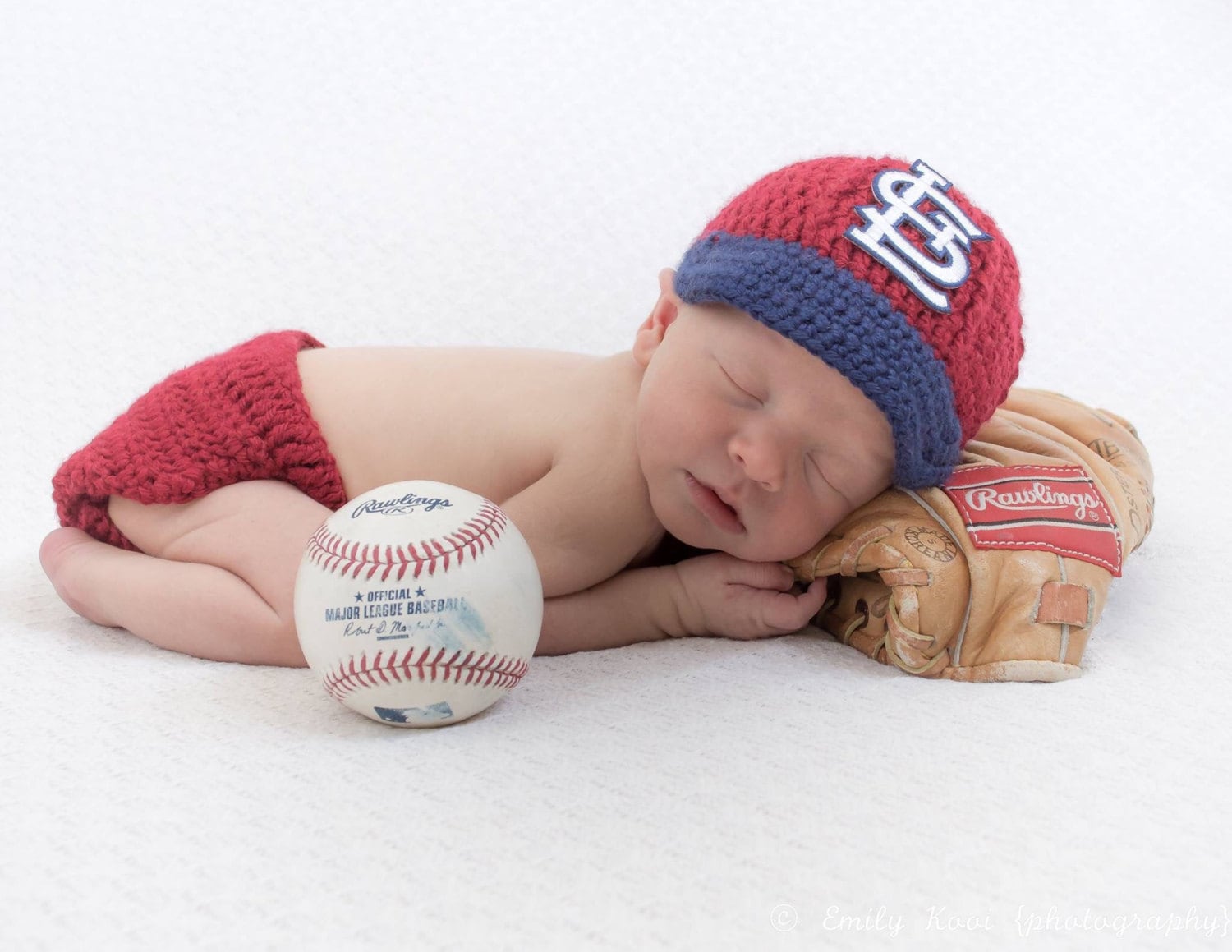 GoldenGirlzHandmade Baby Girl St. Louis Cardinals Cap Hat Outfit Hand Knit Knitted Crochet Baby Gift Newborn Photo Photography Prop Baseball MLB Handmade Infant