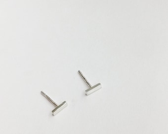 Line earring, bar earrings, geometric earrings, ismple stud earrings, minimalist studs, silver bar earrings