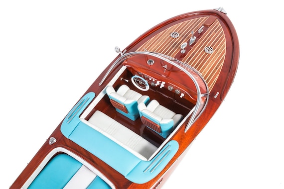 Riva Aquarama (blue/white) Model Boat 70cm (27.5