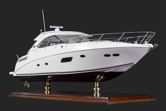 Sea Ray Sundancer Motor Yacht Model 27.5 70cm Sea Ray Sport Yacht