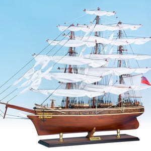 Cutty Sark 85cm (33.5&quot;) Model Tall Ship - Handcrafted wooden ship model replica - Fully assembled ship model - Great gift house decoration