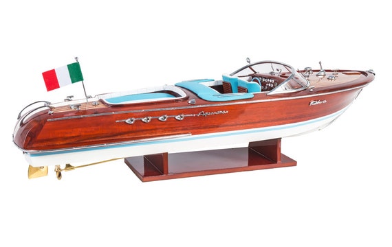Riva Aquarama (blue/white) Model Boat 70cm (27.5