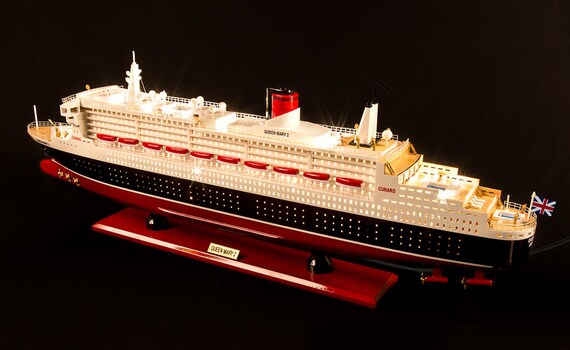 Queen Mary 2 Model Cruise With LED Lights 80cm 31.5 Wooden