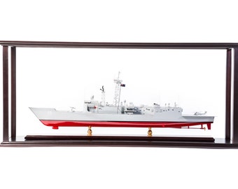 Hardwood display case for model ships from 85 - 105 cm long