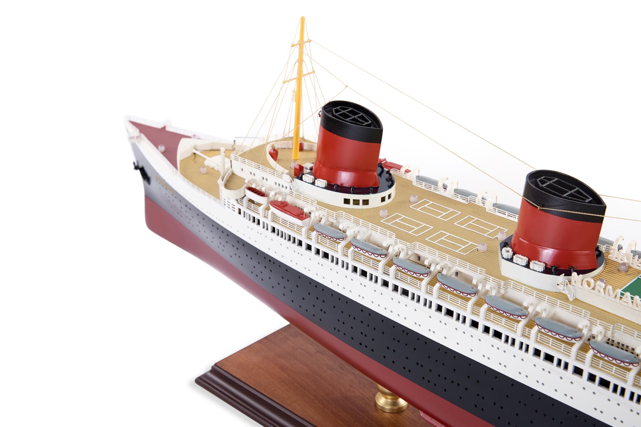 SS ノルマンディー 89 cm 木製クルーズ船モデル LEDライト付き 89 cm