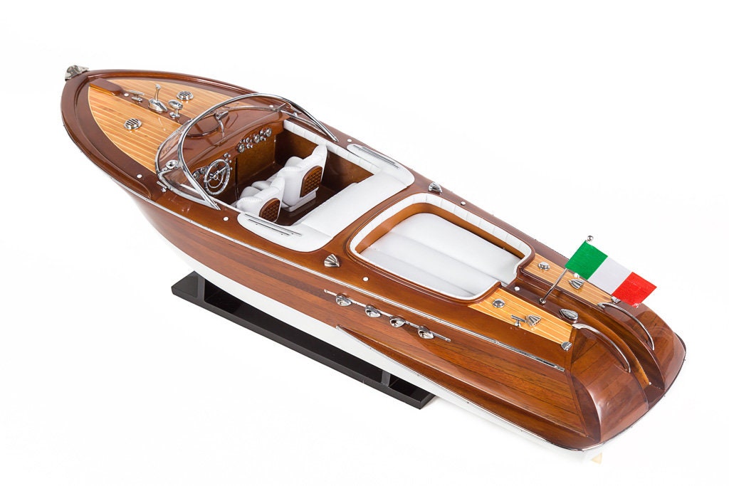 RIVA アクアラマ 船舶模型 全長68㎝ ヴィンテージコレクション Riva Aquarama（ホワイトインテリア）モデルスピードボート70 cm（27.5