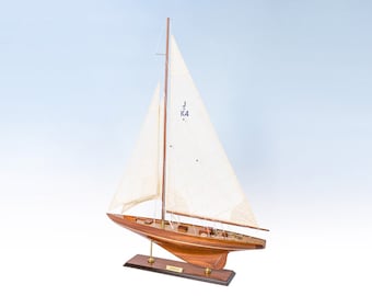 ENDEAVOUR Wooden Sailboat - Wooden Model Sailing Yachts, Yacht Décor, Model Sailing Boats, Sailboat Model, Wooden Sailboat Model 80cm