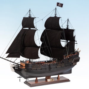 Black Pearl Caribbean Pirate 75cm Model Ship – Pirate Ship Model