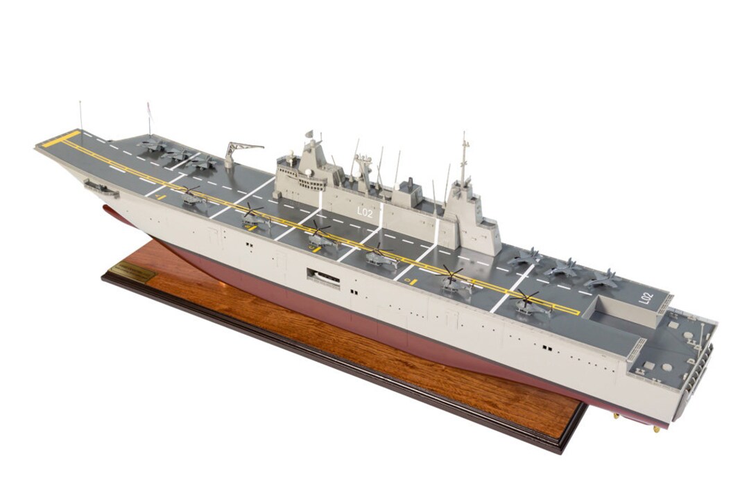 HMAS Canberra Aircraft Carrier Model 90cm Wooden Warship Models Royal