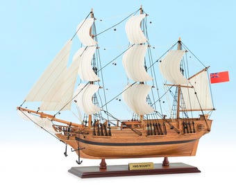 HMS ヴィクトリー ジオラマ、樹脂製大型帆船模型（照明付き）、1/700