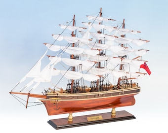 Cutty Sark (50cm) Model Tall Ship - Handcrafted wooden ship model replica - Fully assembled ship model - Great gift house decoration