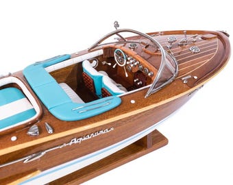 Riva Aquarama クラシックスピードボート 53 cm (20.8