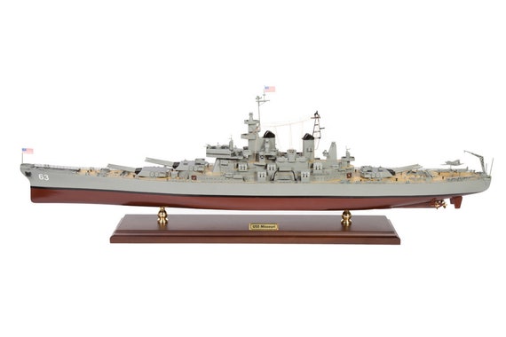美品木製模型艦船ミズーリスタンド付き