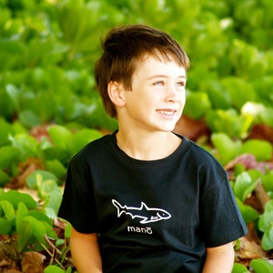 mano (shark) children&#39;s t-shirt