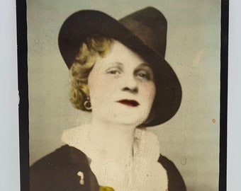 Hand Colored Vintage Photo Booth Arcade Photo~Woman in Hat~Striking Image~3.5x5