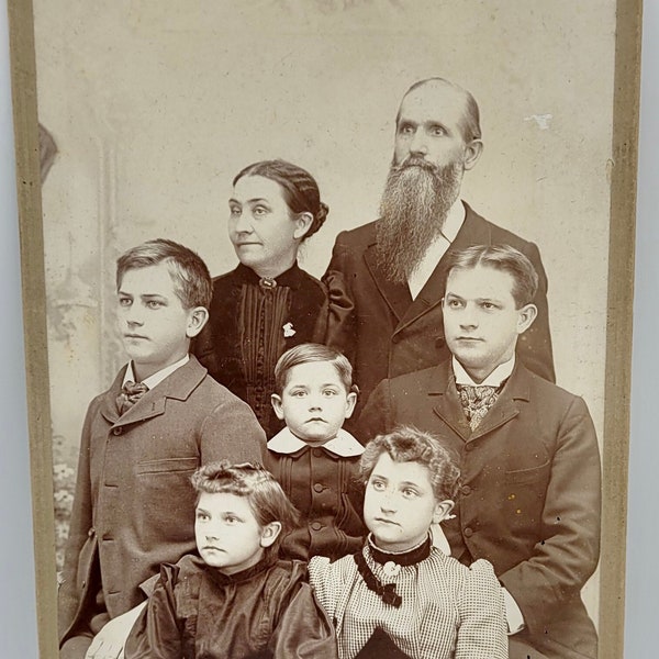 Cabinet Card Photo~Family Portrait~Little Boy Looking at Camera Everyone Else Side Glance