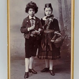 Boy & Girl Traditional Outfits~CDV~German Children~Girl with Basket~Mannheim Germany