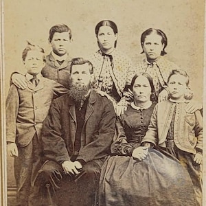 Family of Seven~CDV Photo~Five Children & Parents~Carte de Visite