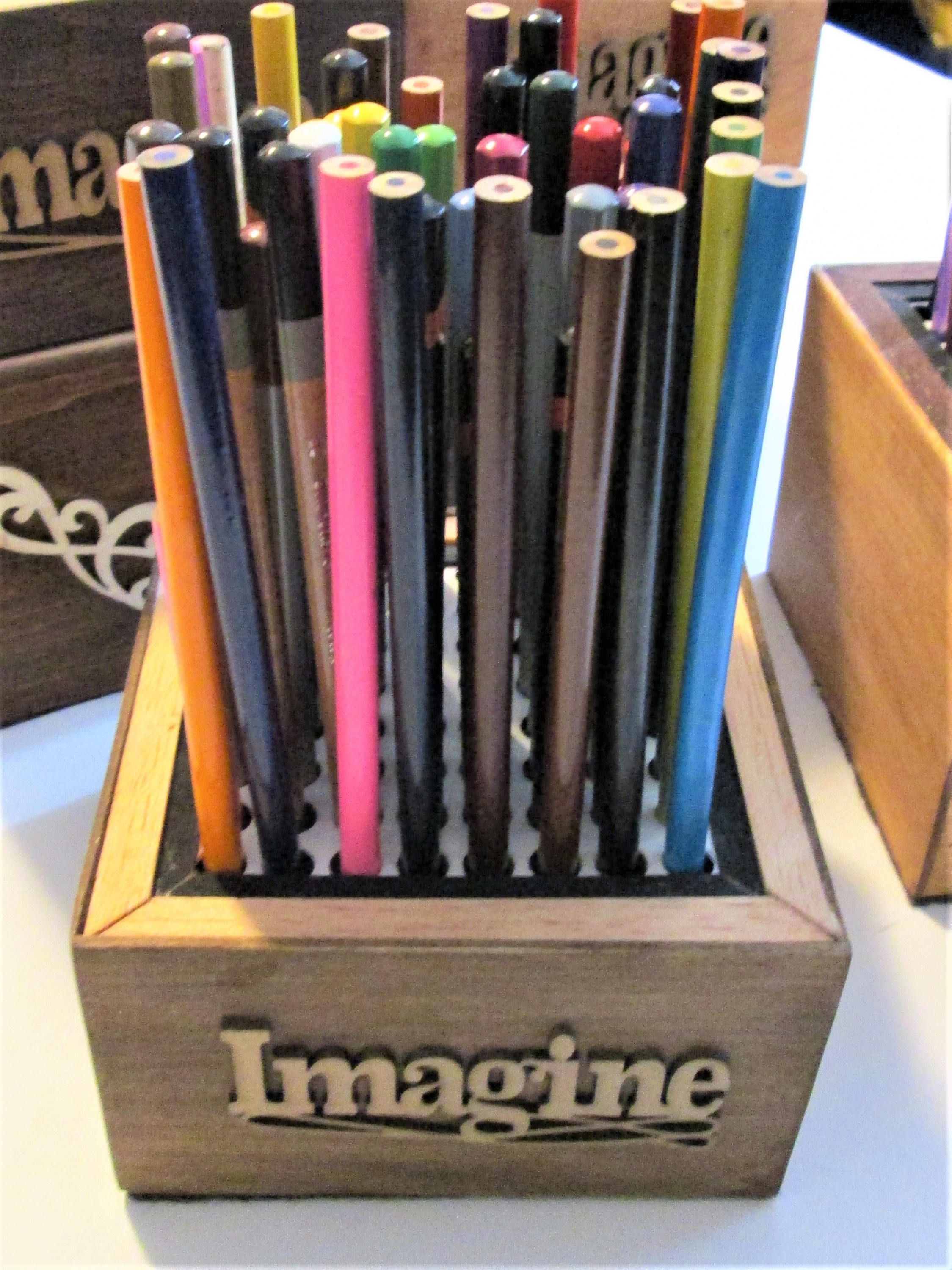 Paint brush holder, color pencil holder, small tool holder, multi purpose holder