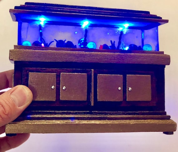 working miniature toy aquarium
