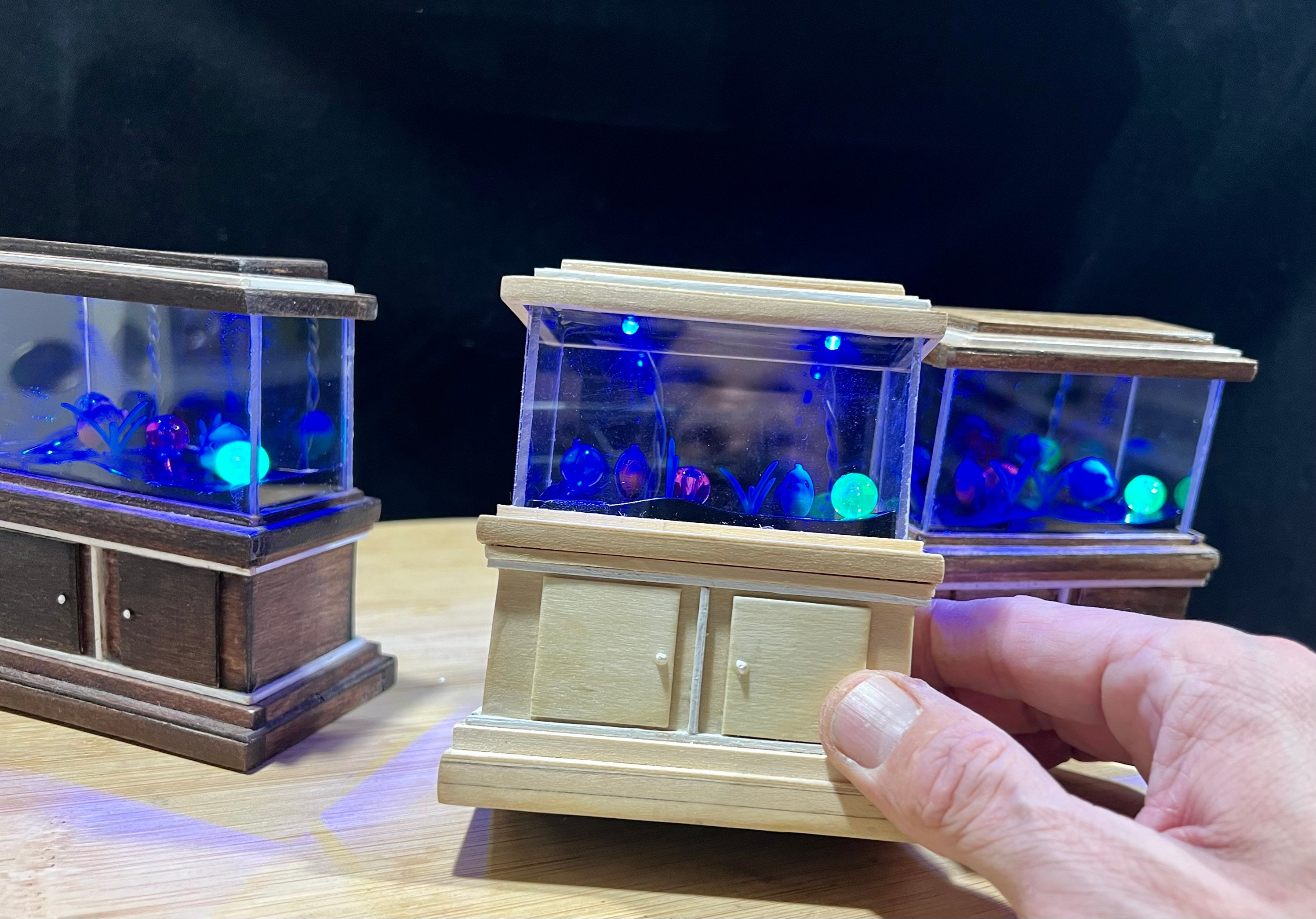 112 Dollhouse wood stain finish, miniature fish tanks, LED aquariums, toy fish tanks, small