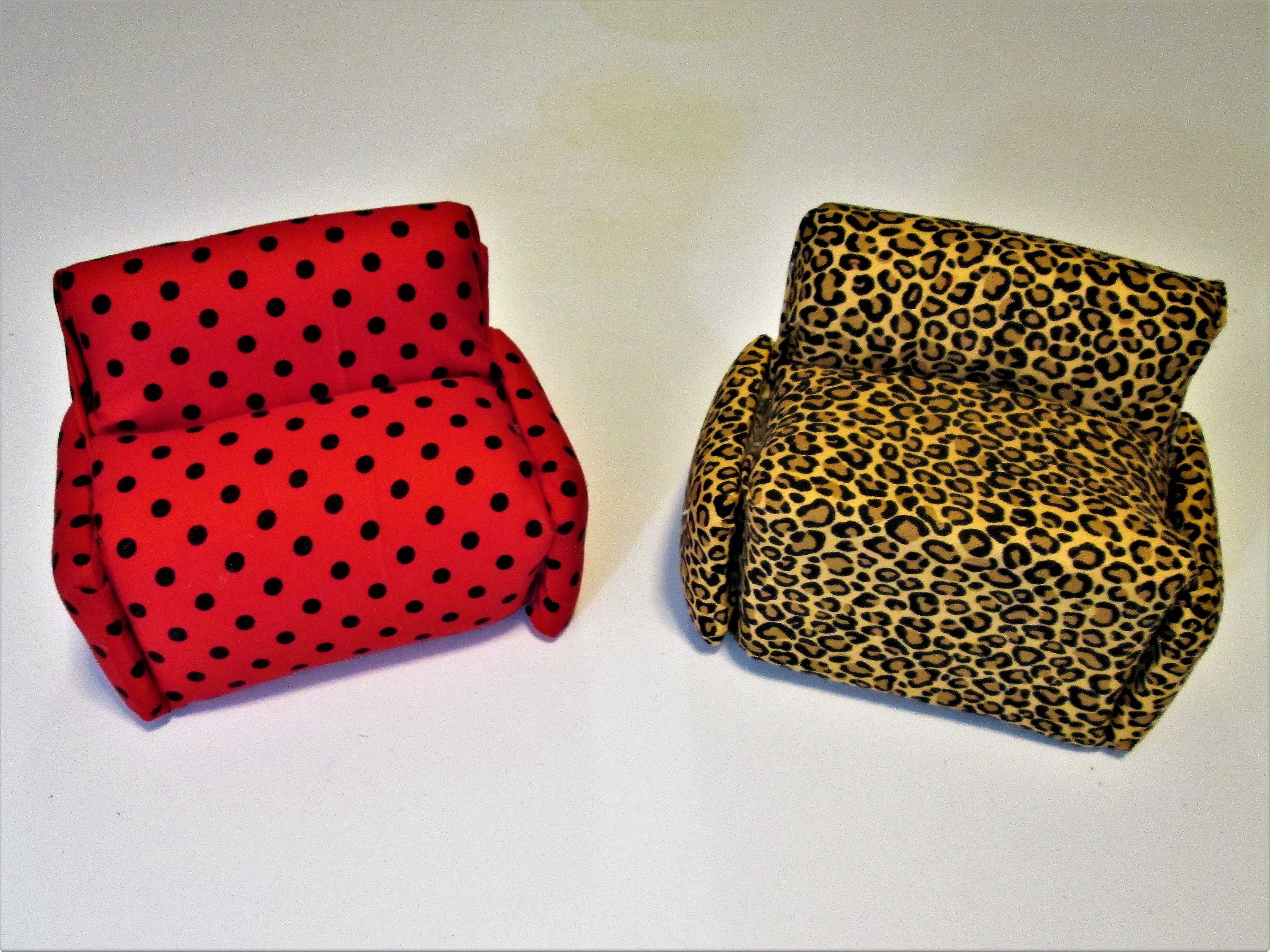 16 Dollhouse chairs, miniature chairs, M&M chair