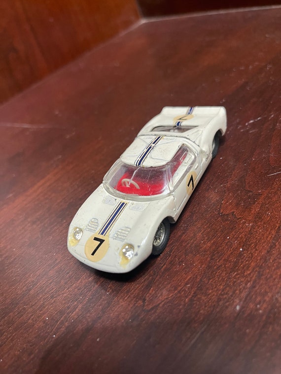激レアDINKY TOYS FORD G.T. RACING CAR Dinky 215, Ford GT Racing Car - Free Price Guide & Review