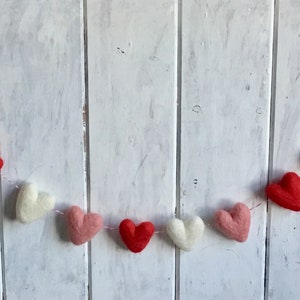 Simple Ombré  Hearts Garland/Valentine’s Day Decor/ Playroom Decor/Felt Ball Garland