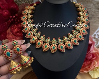 Handcrafted Terracotta Necklace Earring Set: Kemp-Inspired Painted Jewelry