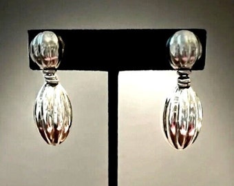 Gorgeous Vintage 925 Sterling Silver Drop Earrings pierced 1 1/2” X 1/2” Marked NF 925