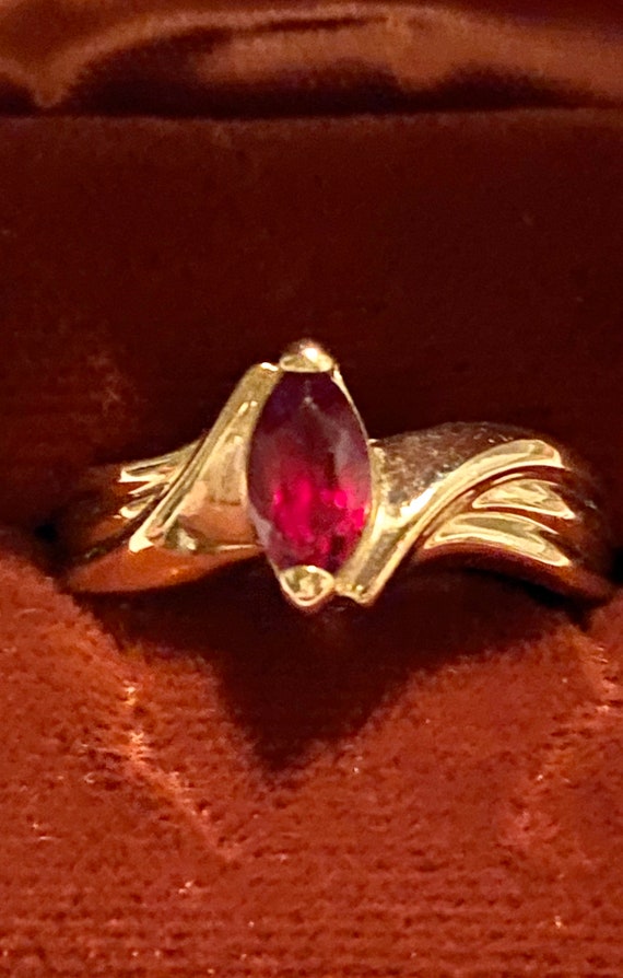 Vintage 10k Yellow Gold & Ruby Ring With Presenta… - image 7